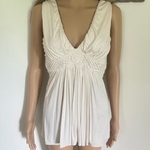 SKY DESIGNER WINTER WHITE CROCHET TOP SZ M